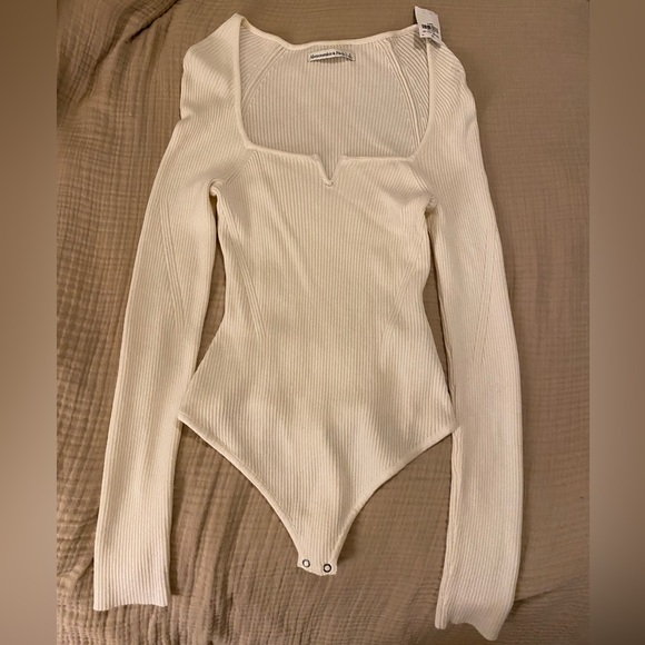 Abercrombie & Fitch Tops - Abercrombie & Fitch‎ Sweetheart Sweater Bodysuit